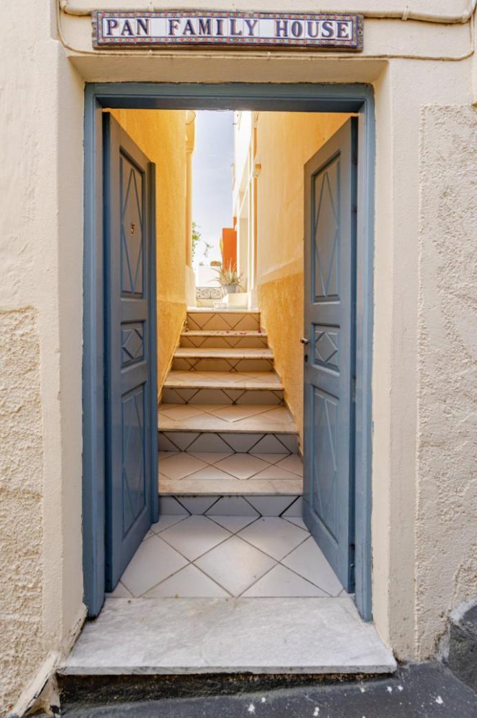 Apartmán Pan Family House Fira  Exteriér fotografie